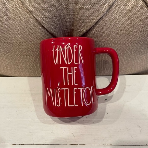 RAE DUNN Holiday Christmas "UNDER THE MISTLETOE" Red Mug By Magenta - Picture 1 of 4
